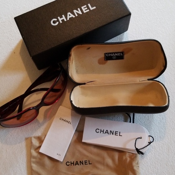 ** SOLD ** 100% authentic Chanel sunglasses - Picture 8 of 8